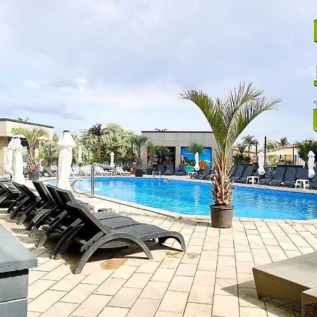 Sophie Apartment Spa N Pool Beach Resort Нэводари Экстерьер фото